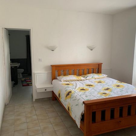 Le Bois D'Amour Gite Et Chambres Charroux  المظهر الخارجي الصورة